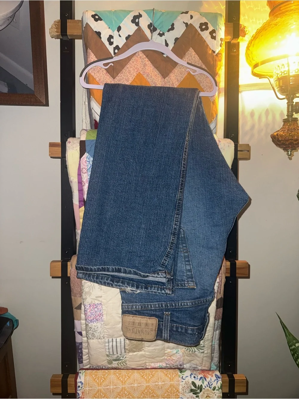 Signature by Levi Strauss Men’s Bootcut Jeans in Medium Blue Wash 32x30